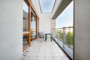 Wilanów Sarmacka Homely Apartment by BookingHost