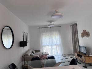 AE7 - Townhouse for 6 with Private Garage and Year-Round Pool - Terrace and AC