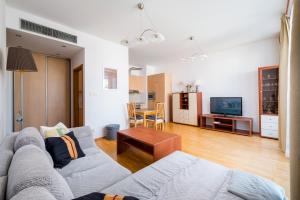 Wilanów Sarmacka Homely Apartment by BookingHost