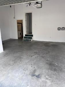 AE7 - Townhouse for 6 with Private Garage and Year-Round Pool - Terrace and AC