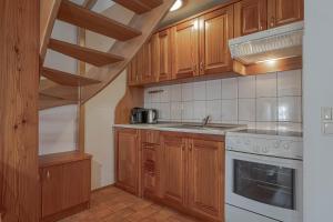 Parish House Mežnarija Near Dolenjske Toplice - Happy Rentals