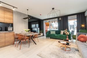Flatbook Apartamenty - Jantar Park z placem zabaw