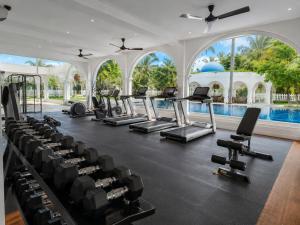 Signature - Luxury Villa - Santorini - Negombo