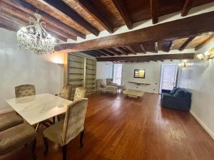 Luxury flat in the heart of Rome