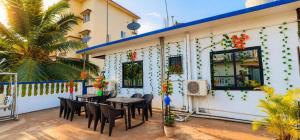 Blue Vibe Guest House