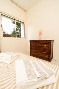 Chic & Elegant Flat on FAR Avenue - Near Beach & Center