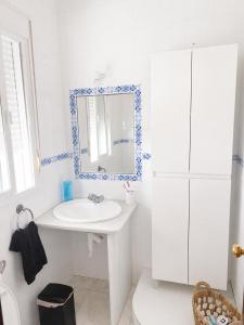 3 Bedrooms Villa,Pool, Spacious Garden & Parking ONLY FAMILIES - SÓLO FAMILIAS