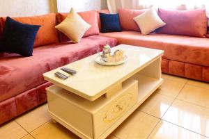 Charming 2BR with Pool, Fiber, IPTV and City View