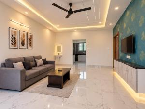 Beautiful 2BHK Premium Stay with Kitchen & Parking in Tirupati