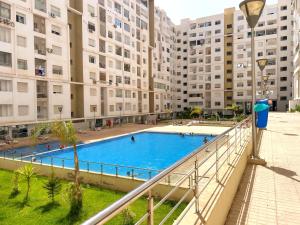 Charming 2BR with Pool, Fiber, IPTV and City View