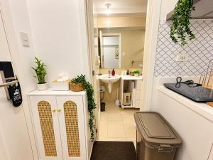 Sky26 Stays by Paula & Hudson Barbados Tower 2615 Azure North Pampanga
