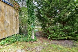 Bring your pups to Chatham Direct access to the Cape Cod Rail Trail