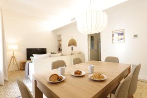 Bravissimo Santa Clara 53, 3-bedroom near Plaça Independència
