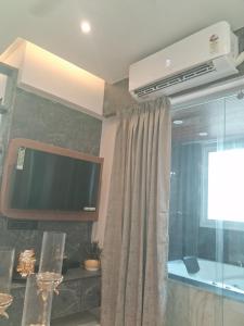 Sunworld Arista Tower-10