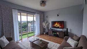 Roselyn Hill Apartment