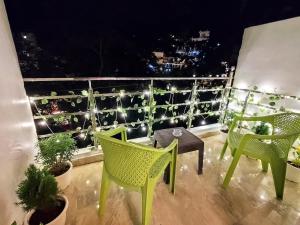 1Rk Flat , Mountain View , Secret Waterfall Road