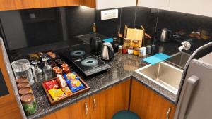 1Rk Flat , Mountain View , Secret Waterfall Road