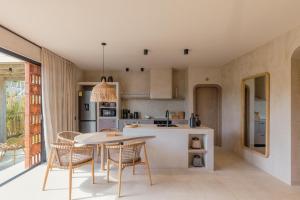 Amares Hotel & Residences