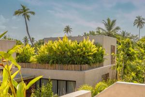 Amares Hotel & Residences
