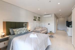 Modern Studio with Private BBQ near Shopping Mariscal