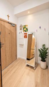 Modern Studio with AC & Sauna access near Old Town