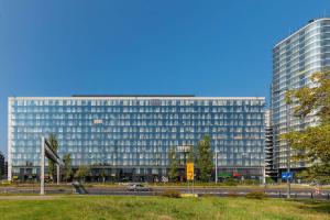 Stylish Studio with a Balcony Central Warsaw by Noclegi Renters