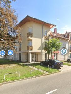 Apartman Near Hospital Pray for Ukraine