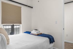 The Driftwood Den Coastal-Inspired 2-Bedroom