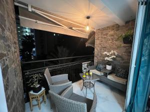 BENILOVE2-LE ROYMAR Terrasse tropicale & appartement lumineux à LEVANTE Parking gratuit