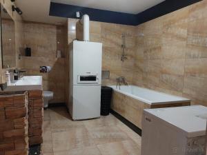 Apartmán s terasou ihneď v centre mesta