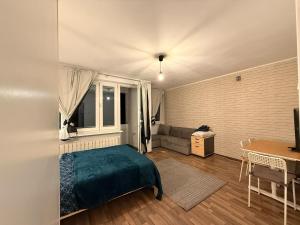 Next to Metro Cozy Apart