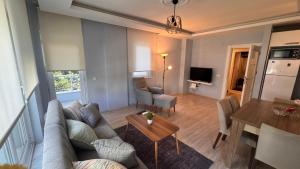 Aether Flats No3,Old Town,Beach,Central,Netflix