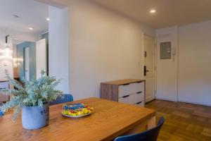 Modern 2BR1BA in Providencia Steps from Metro