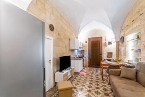 NonnAnna Apartment In Martano Historic Centre - Happy Rentals