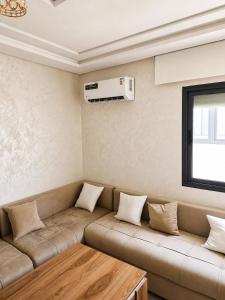 Modern Apartment with Private Terrace