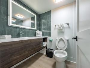 Oceanfront Serenity at Yachtsman S800