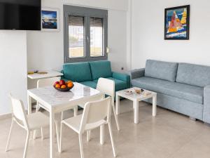 Modern Flat 100m to Flogita Sea