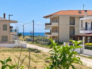Modern Flat 100m to Flogita Sea