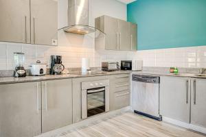 Jaco Bay 4402