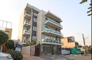 Hotel O V R Residency Near Sri Amruth Chithra Mandira
