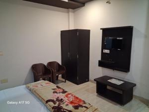 Hotel Ashapura