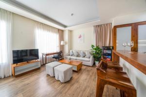 1BR Studio A La Carte Hotel - Free Airport Pickup From 3 Nights