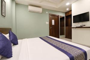 FabHotels Royal Stay