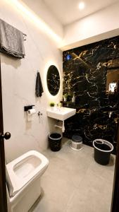 Deluxe 1BHK in BTM Near Koramangala LR 203