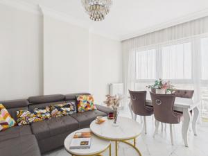 Kasprzaka 29 Panoramic City View with AC & Parking by Solarento