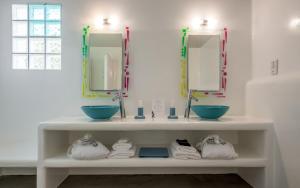 Eiriana Suites