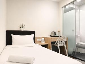 Aura Hotel Mackenzie
