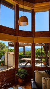 Beautiful Villa Timber Lodge w nice Pool