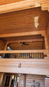 Beautiful Villa Timber Lodge w nice Pool