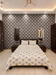 Girivan Mountain View Villa with private pool